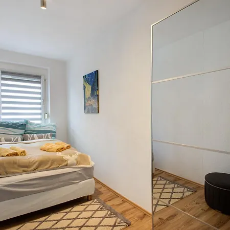 San Marino 2 * Mucheln